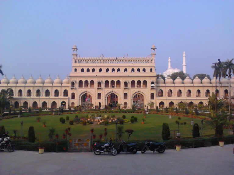 india-wander-lust-lucknow